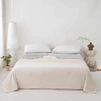 91家纺网 家纺一手货源 找家纺 （总）蝶帕 2024新款A类凉感丝冰淇淋夏凉被