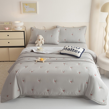 91家纺网 家纺一手货源 找家纺 （总）美达家纺 2025新品刺绣水洗棉夏被四件套