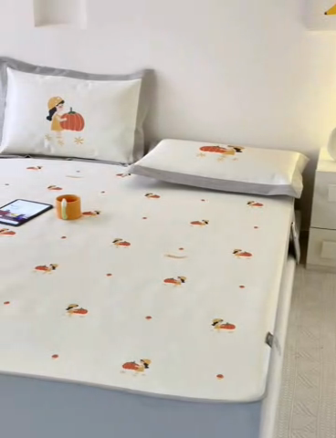 91家纺网 家纺一手货源 找家纺 本希家居 2024新款花漾清新系列高端可水洗冰丝席 小南瓜床笠