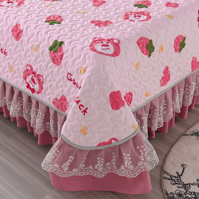 91家纺网 家纺一手货源 找家纺 艾裙海 2025新款云感双层纱单床盖 草莓熊