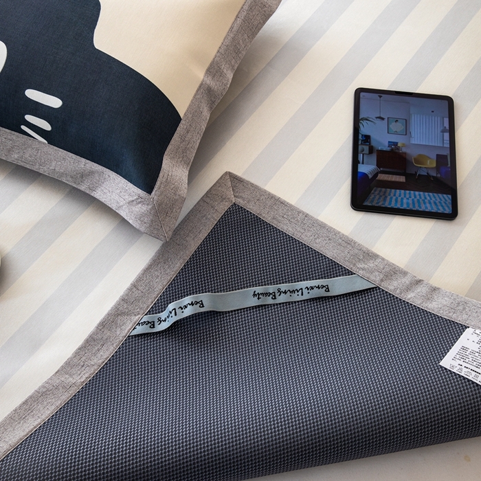 91家纺网 家纺一手货源 找家纺 本希家居 2024新款花漾清新系列高端可水洗冰丝席 苹果猫平席