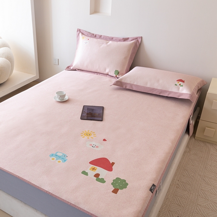 91家纺网 家纺一手货源 找家纺 本希家居 2024新款花漾清新系列高端可水洗冰丝席 小甜美床笠