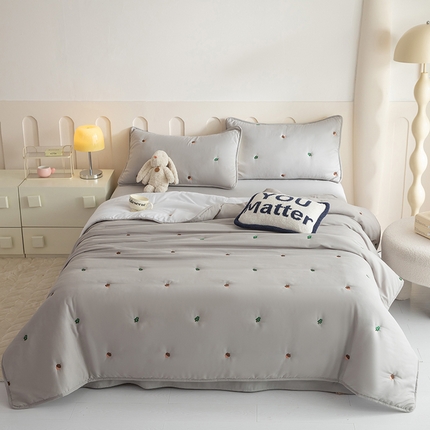 91家纺网 家纺一手货源 找家纺 （总）美达家纺 2025新品刺绣水洗棉夏被四件套