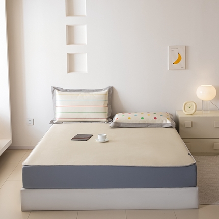 91家纺网 家纺一手货源 找家纺 本希家居 2024新款花漾清新系列高端可水洗冰丝席 小彩条床笠