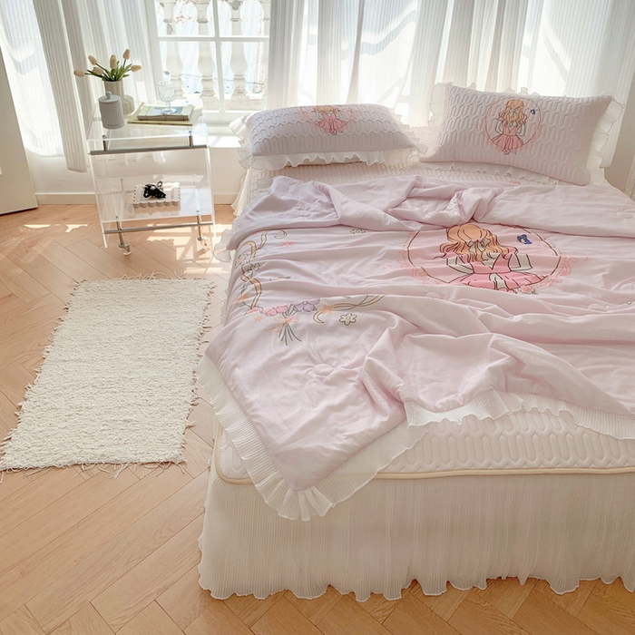 91家纺网 家纺一手货源 找家纺 慕澄家纺 2024新款大版印花乳胶凉席套件-夏被凉席四件套 女孩