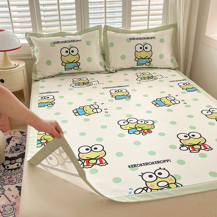 91家纺网 家纺一手货源 找家纺 金爱家 2024新款A类三丽鸥授权数码印花中分子1200D凉感冰丝宽边凉感软席 冰丝席-夏日大眼蛙