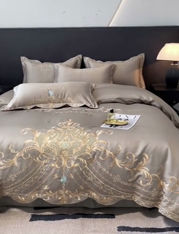 91家纺网 家纺一手货源 找家纺 欧乐蒂 2025新款欧式水洗贡缎全棉刺绣四件套-欧雅终版 高级灰