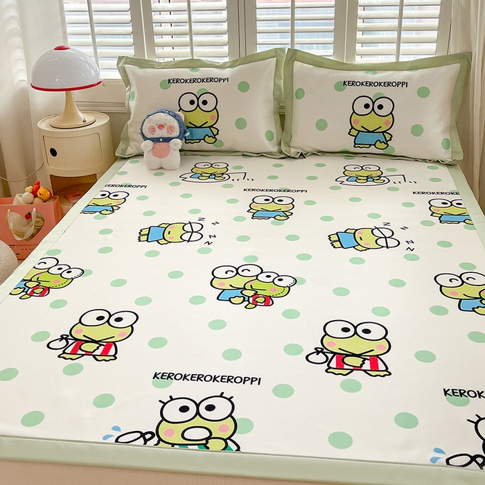 91家纺网 家纺一手货源 找家纺 金爱家 2024新款A类三丽鸥授权数码印花中分子1200D凉感冰丝宽边凉感软席 冰丝席-夏日大眼蛙