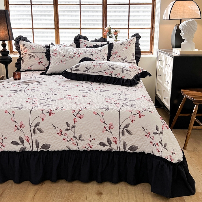 91家纺网 家纺一手货源 找家纺 金盛皇朝家纺 2024新款四季赫本风床盖单件三件四件套 碧水盈枝