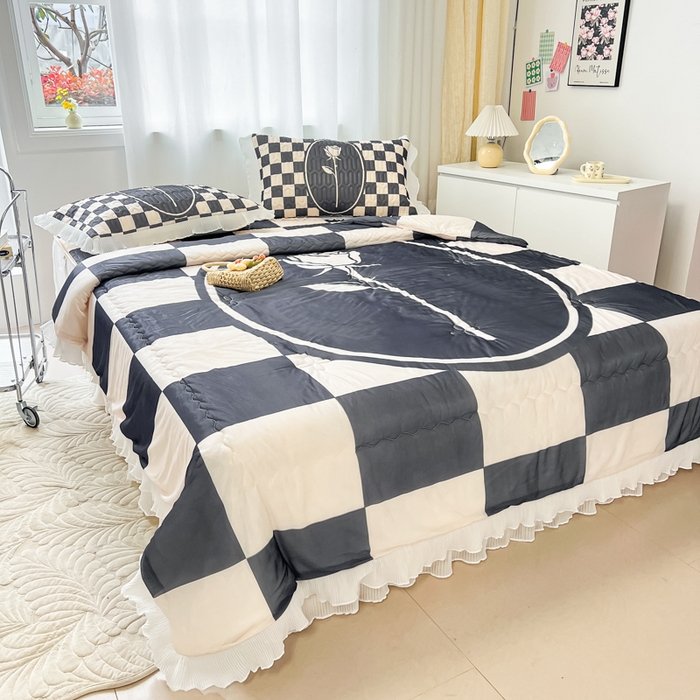 91家纺网 家纺一手货源 找家纺 慕澄家纺 2024新款大版印花乳胶凉席套件-夏被凉席四件套 棋盘玫瑰