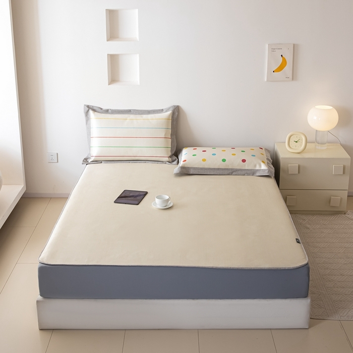 91家纺网 家纺一手货源 找家纺 本希家居 2024新款花漾清新系列高端可水洗冰丝席 小彩条床笠