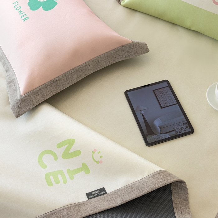 91家纺网 家纺一手货源 找家纺 本希家居 2024新款花漾清新系列高端可水洗冰丝席 小快乐平席