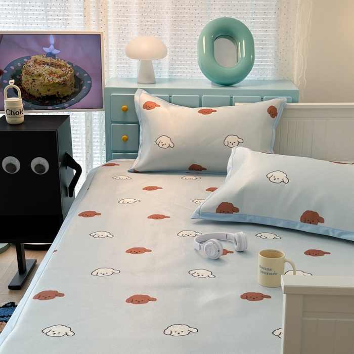 91家纺网 家纺一手货源 找家纺 昔可家纺 2024新款高端数码印花养生冰藤席--卡通系列 小棕狗狗