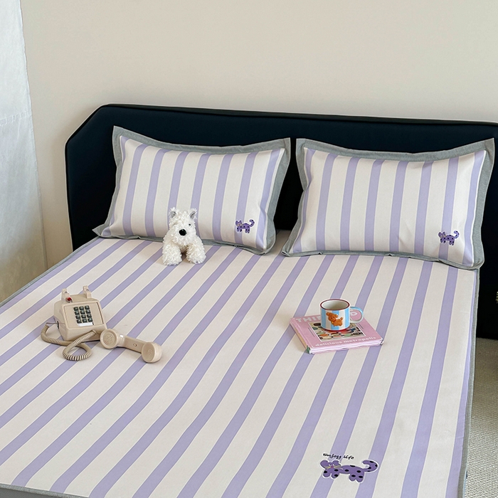 91家纺网 家纺一手货源 找家纺 昔可家纺 2024新款数码印花刺绣床笠款冰丝席 波点紫猫