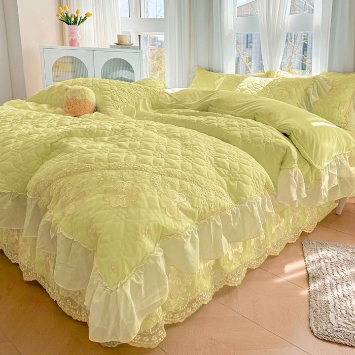 91家纺网 家纺一手货源 找家纺 罗艺轩 2024新款公主风水洗棉夹棉床裙款四件套-浪漫满屋床 浪漫满屋-元气绿