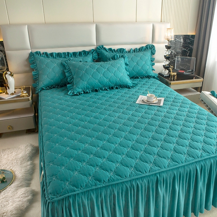 91家纺网 家纺一手货源 找家纺 忘忧草 2024新款亲肤磨毛夹棉床裙 佳人-祖母绿