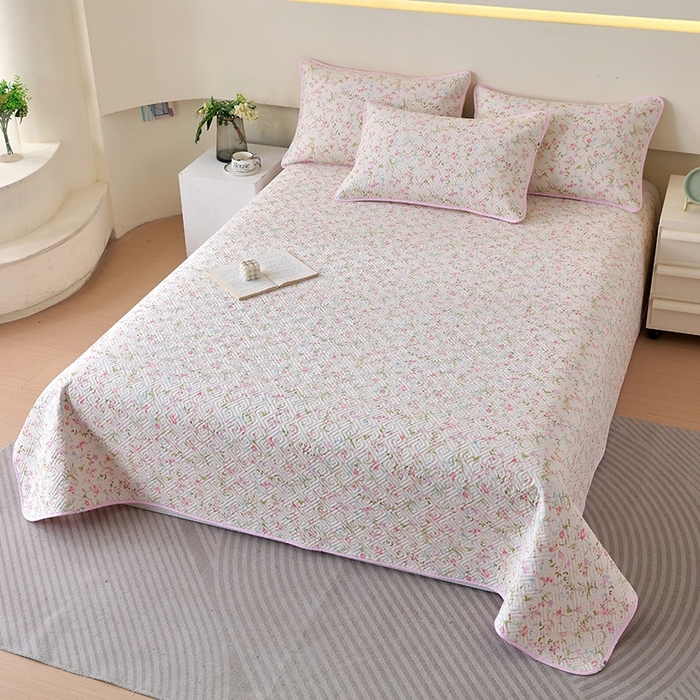 91家纺网 家纺一手货源 找家纺 羽爱家纺 2025新款A类双面全棉印花床盖套件 花蔓梦境