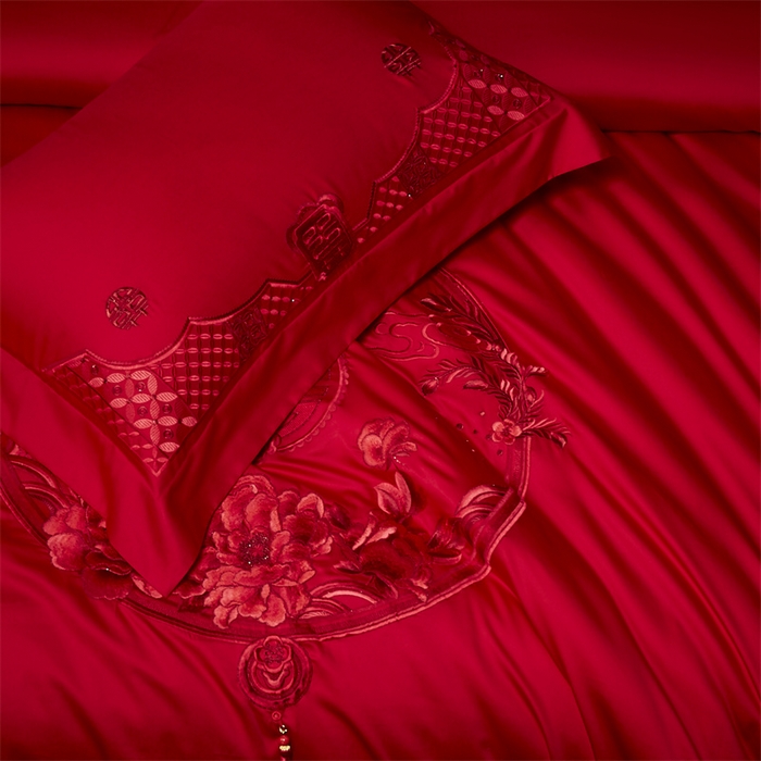 91家纺网 家纺一手货源 找家纺 高大尚婚庆馆 2025新款60s长绒棉轻奢（床裙款）婚庆四件套 美满团圆（红）