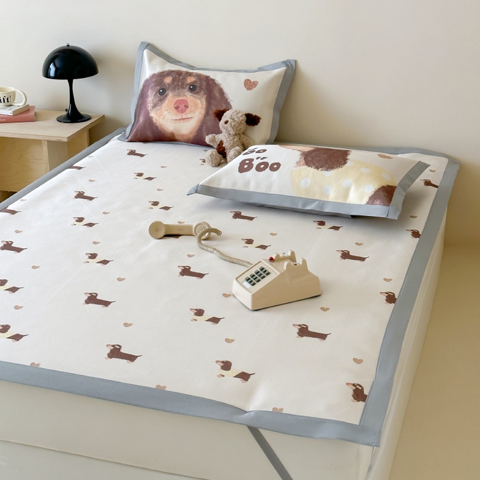 91家纺网 家纺一手货源 找家纺 圆岛 2024新款A类900D萌宠系列冰丝养生席 腊肠小狗