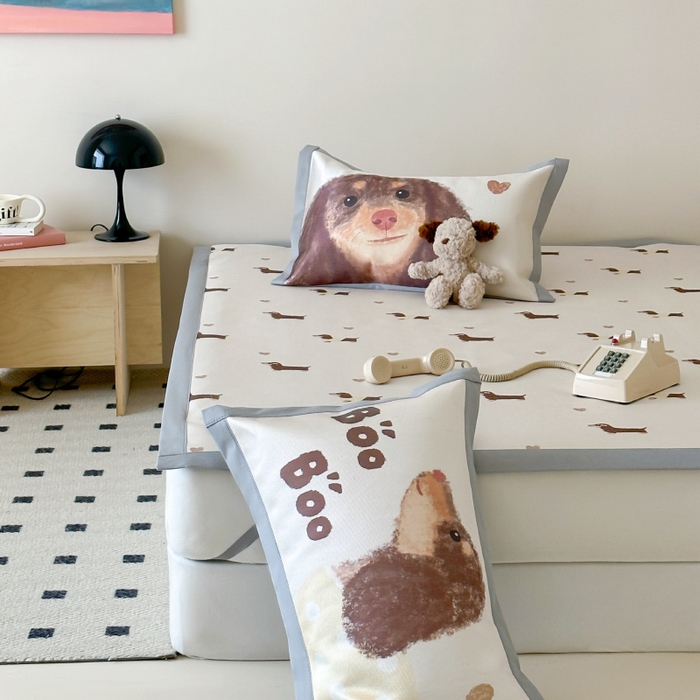 91家纺网 家纺一手货源 找家纺 圆岛 2024新款A类900D萌宠系列冰丝养生席 腊肠小狗