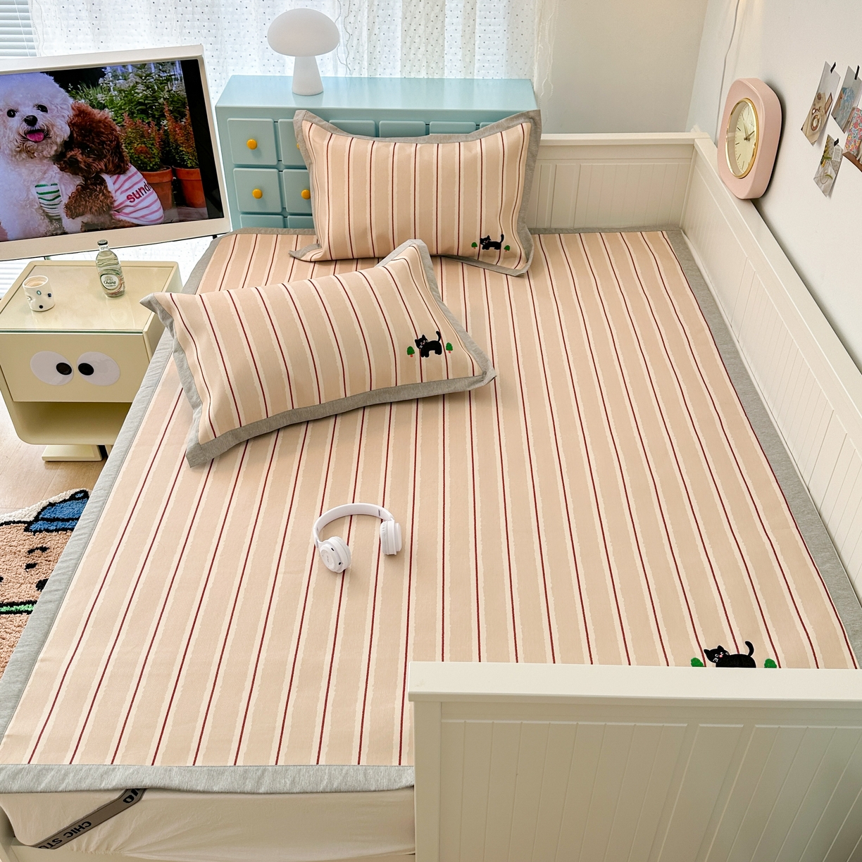 91家纺网 家纺一手货源 找家纺 昔可家纺 2024新款印花绣花冰丝席平席款 条纹猫咪