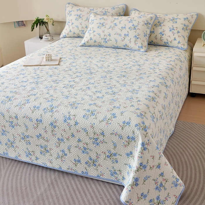 91家纺网 家纺一手货源 找家纺 羽爱家纺 2025新款A类双面全棉印花床盖套件 花叶影