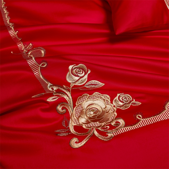 91家纺网 家纺一手货源 找家纺 高大尚婚庆馆 2025新款60s长绒棉轻奢（床裙款）婚庆四件套 真爱相随（金）