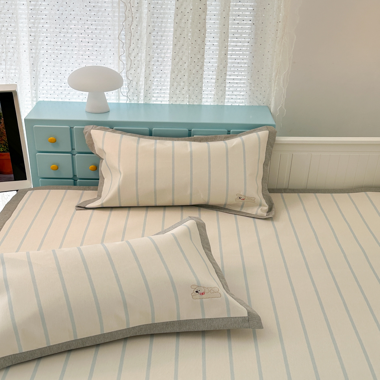 91家纺网 家纺一手货源 找家纺 昔可家纺 2024新款印花绣花冰丝席平席款 开心蝴蝶结狗