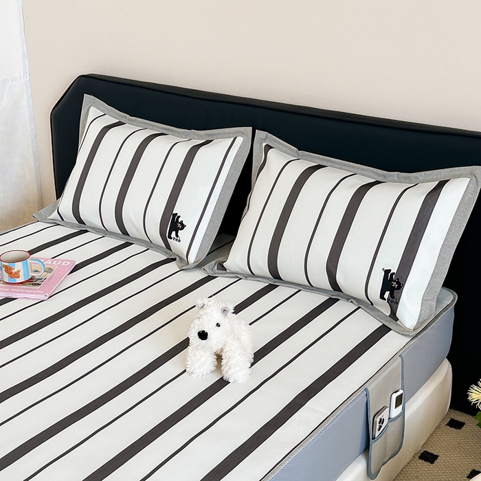 91家纺网 家纺一手货源 找家纺 昔可家纺 2024新款数码印花刺绣床笠款冰丝席 顽皮猫