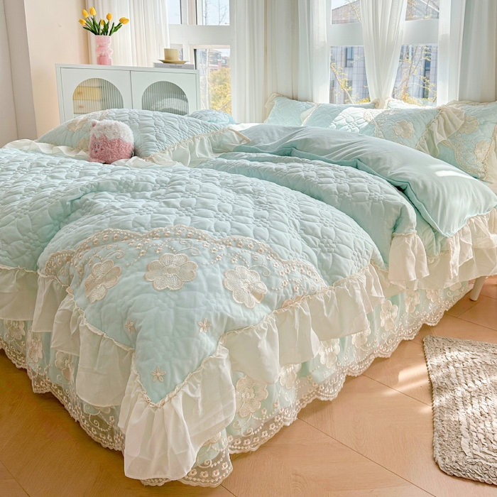 91家纺网 家纺一手货源 找家纺 罗艺轩 2024新款公主风水洗棉夹棉床裙款四件套-浪漫满屋床 浪漫满屋-海盐蓝