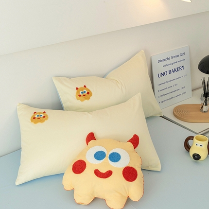 91家纺网 家纺一手货源 找家纺 （总）倾慕家纺 2024倾慕INS风毛巾绣纯棉系列 单枕套