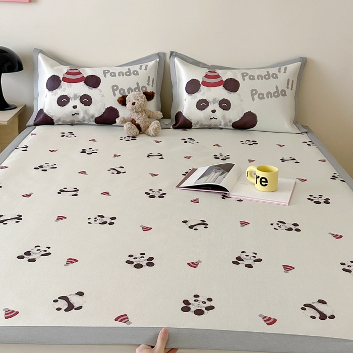 91家纺网 家纺一手货源 找家纺 圆岛 2024新款A类900D萌宠系列冰丝养生席 熊猫崽崽