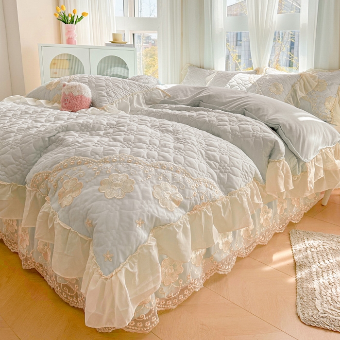 91家纺网 家纺一手货源 找家纺 罗艺轩 2024新款公主风水洗棉夹棉床裙款四件套-浪漫满屋床 浪漫满屋-迷雾灰