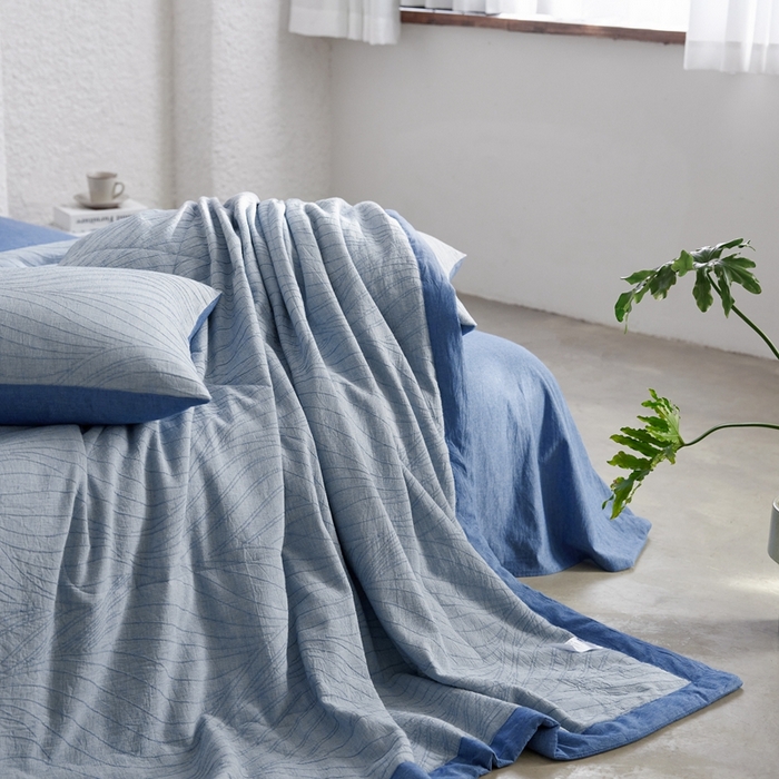 91家纺网 家纺一手货源 找家纺 （总）2024新款色织双层纱提花波浪三系列夏被及夏被四件套--乱纹波浪