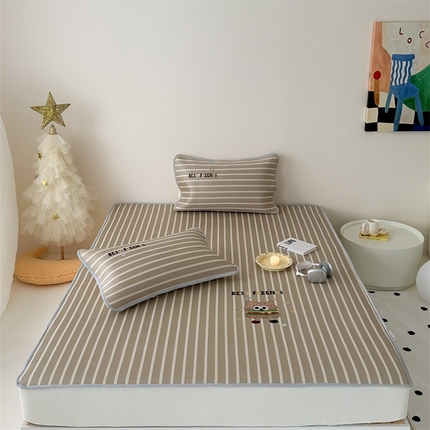 珺柔家纺 2024新款A类刺绣冰柔丝软凉席 小汉堡