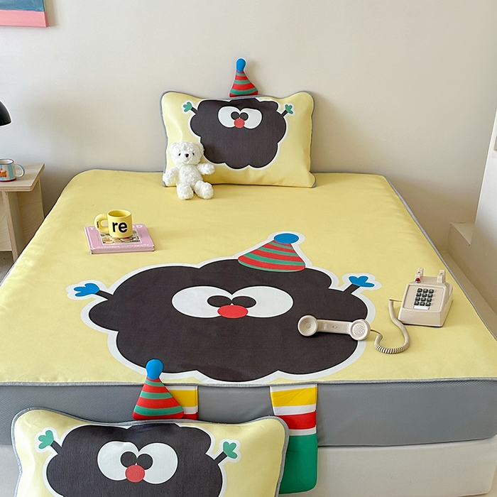 91家纺网 家纺一手货源 找家纺 昔可家纺 2024新款异形床笠款冰丝凉席 萌系小黑球