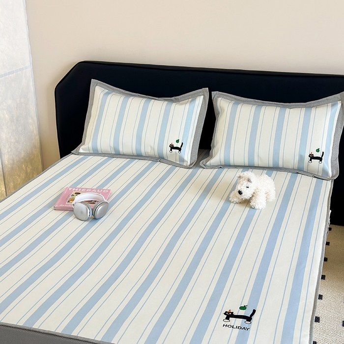 91家纺网 家纺一手货源 找家纺 昔可家纺 2024新款数码印花刺绣床笠款冰丝席 条纹黑猫