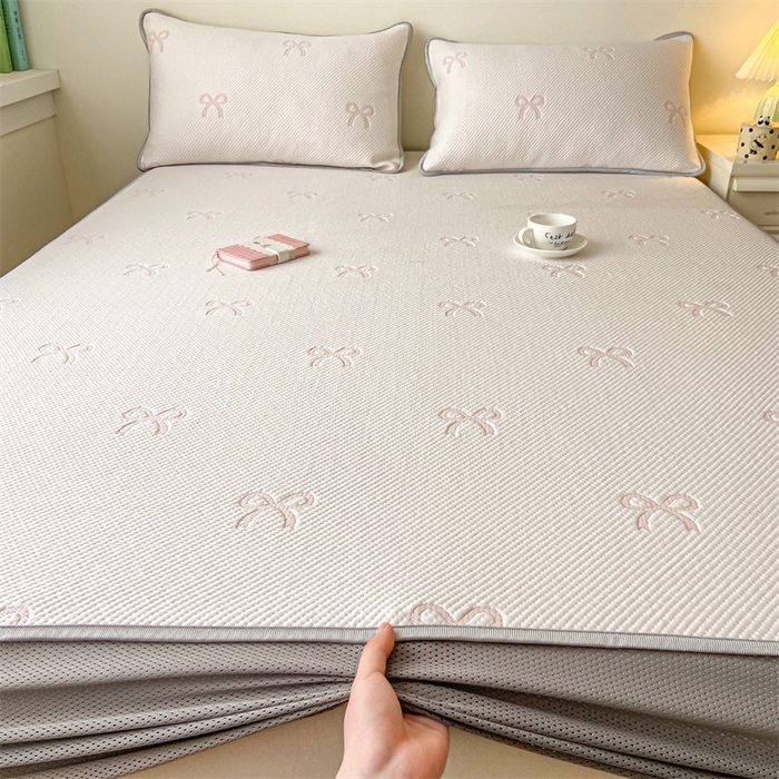 91家纺网 家纺一手货源 找家纺 吉象家纺 2024新款凉豆豆凉感软席凉席 粉色蝴蝶结