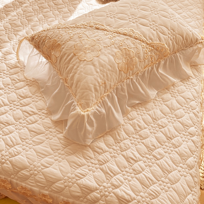 91家纺网 家纺一手货源 找家纺 罗艺轩 2024新款公主风水洗棉夹棉床裙款四件套-浪漫满屋床 浪漫满屋-香槟