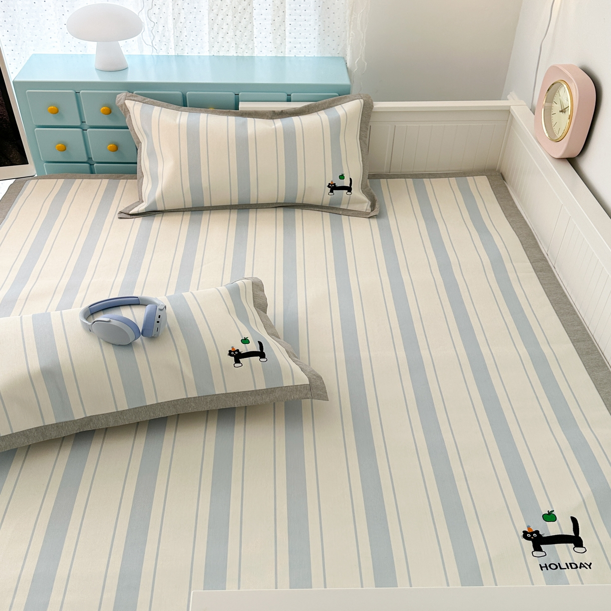 91家纺网 家纺一手货源 找家纺 昔可家纺 2024新款印花绣花冰丝席平席款 条纹黑猫