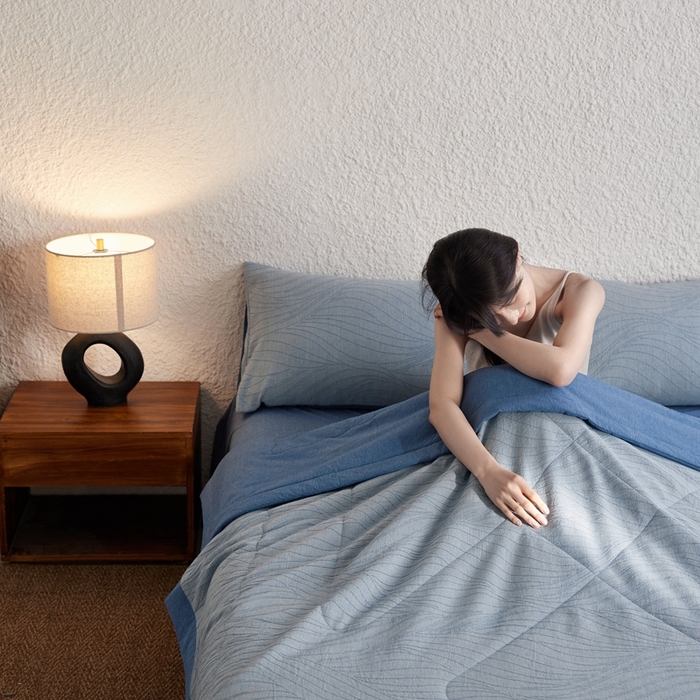 91家纺网 家纺一手货源 找家纺 （总）2024新款色织双层纱提花波浪三系列夏被及夏被四件套--乱纹波浪