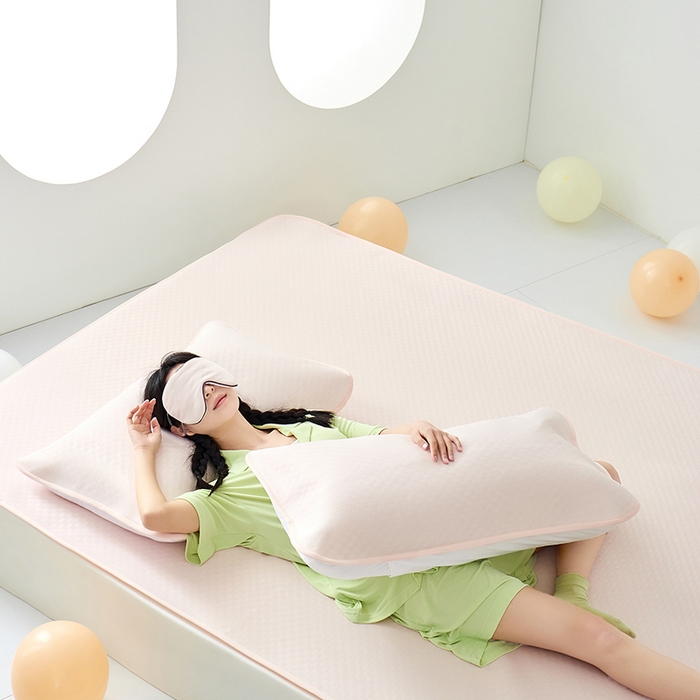 91家纺网 家纺一手货源 找家纺 LADYCOCO 2025新款凉感单品系列-三明治凉席 席子-空镜-粉