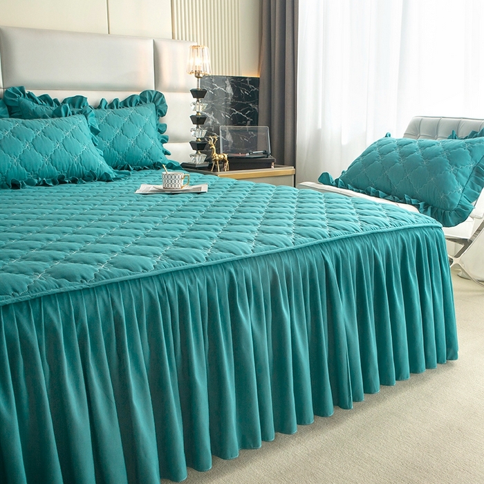 91家纺网 家纺一手货源 找家纺 忘忧草 2024新款亲肤磨毛夹棉床裙 佳人-祖母绿