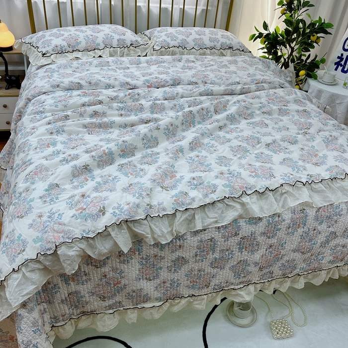 91家纺网 家纺一手货源 找家纺 暖居 2024新款韩系大花边夏被床盖四件套可机洗+同款纯棉被套 酣春