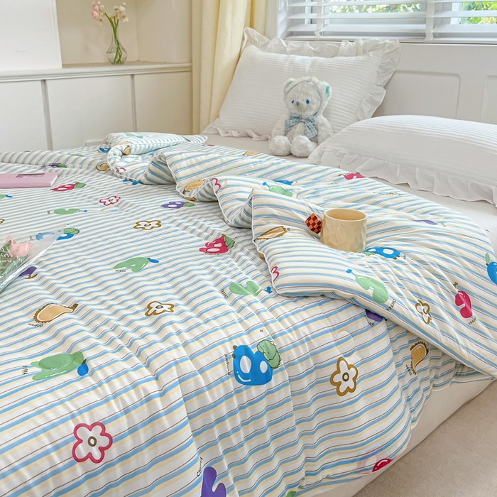 91家纺网 家纺一手货源 找家纺 吉祥家纺 2024新款凉感丝印花夏被 三色字母