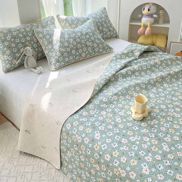 91家纺网 家纺一手货源 找家纺 羽爱家纺 2025新款A类双面全棉印花床盖套件 花漫庭