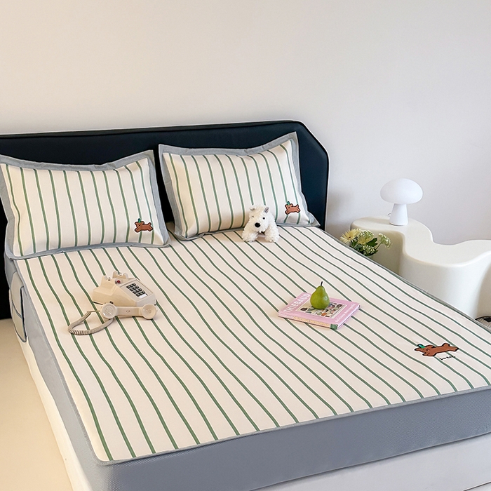 91家纺网 家纺一手货源 找家纺 昔可家纺 2024新款数码印花刺绣床笠款冰丝席 圣诞狗狗