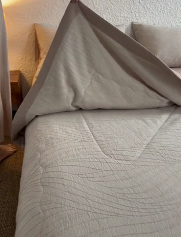 91家纺网 家纺一手货源 找家纺 2024新款色织双层纱提花波浪三系列夏被及夏被四件套--乱纹波浪 乱纹-卡其