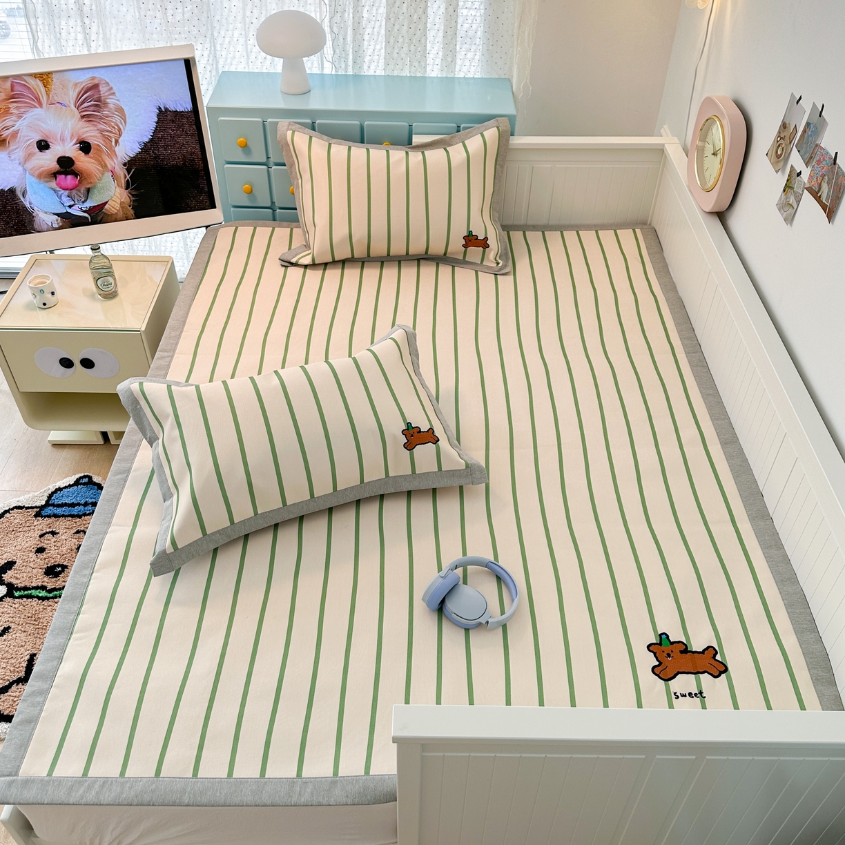 91家纺网 家纺一手货源 找家纺 昔可家纺 2024新款印花绣花冰丝席平席款 圣诞狗狗