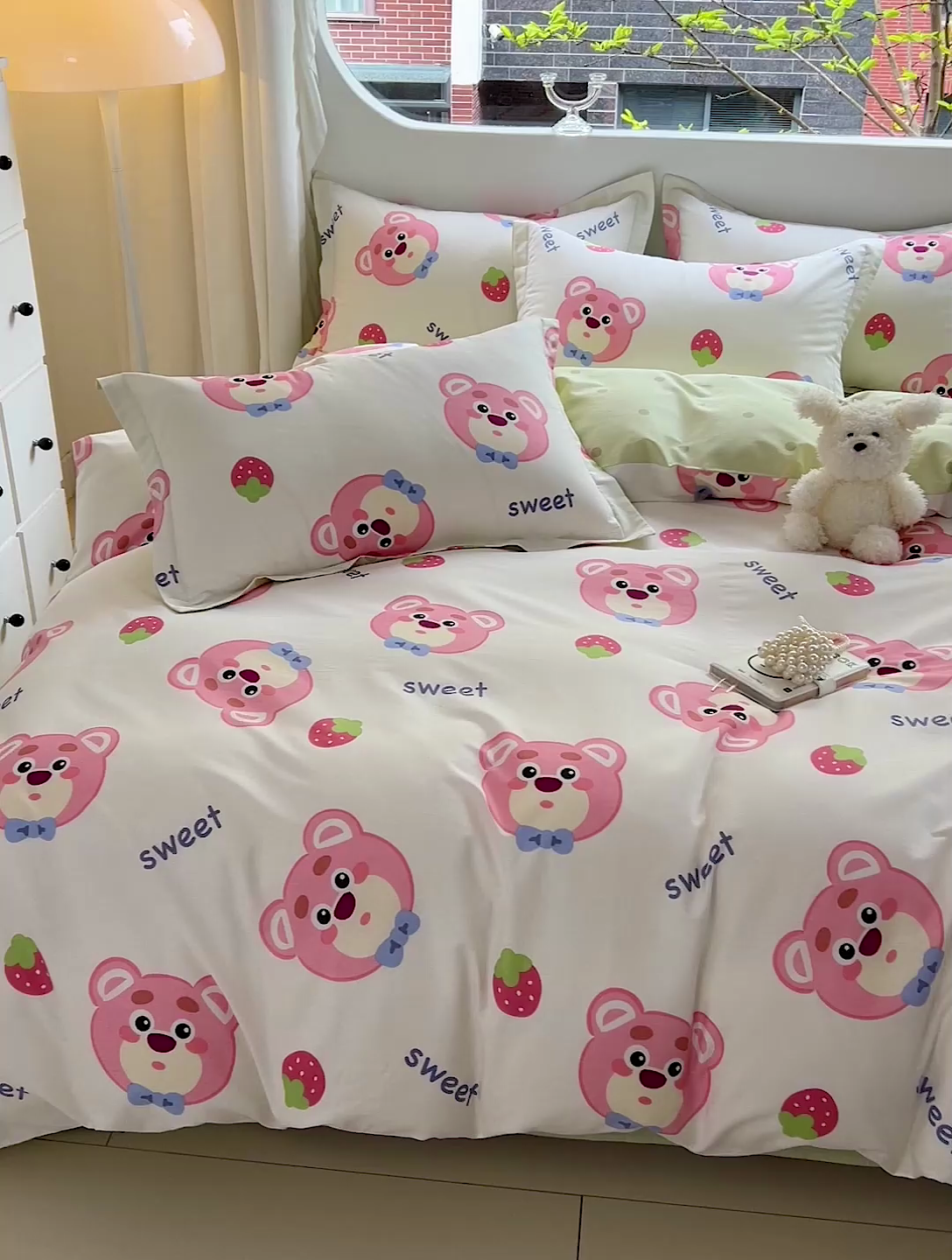 91家纺网 家纺一手货源 找家纺 暖芯优选 204新款直播爆款全棉-ins印花系列四件套纯棉三件套床单床笠 萌小新